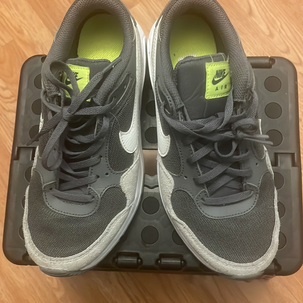Nike kids 4 youth sneakers - Picture 4 of 4